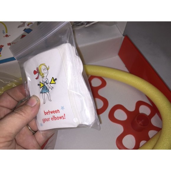 Dr. Seuss The Cat in the Hat "I Can Do That!'' Game - Picture 5 of 13